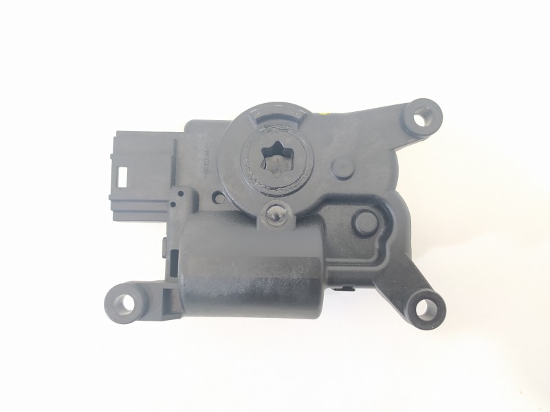 Recambio de motor apertura trampillas climatizador para volkswagen polo gti referencia OEM IAM 2Q0907511C  