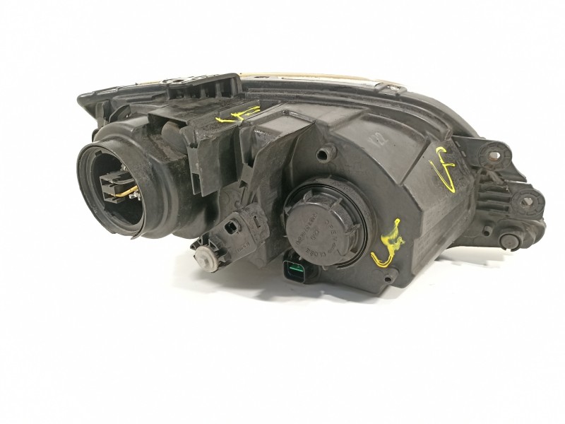 Recambio de faro izquierdo para kia sorento 2.5 crdi active referencia OEM IAM 921013E5XX  