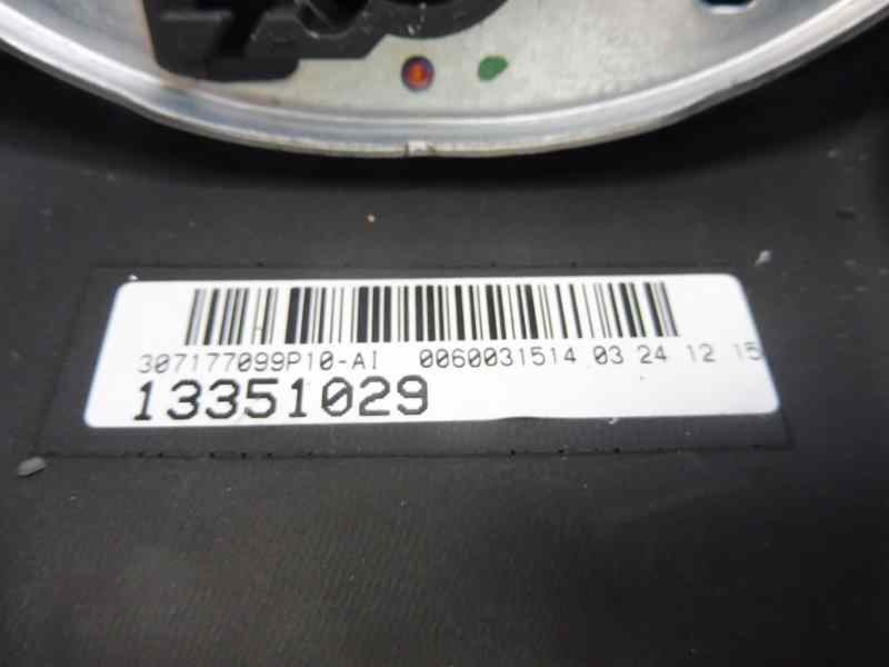 Recambio de volante para opel astra j sports tourer excellence referencia OEM IAM 13351029  