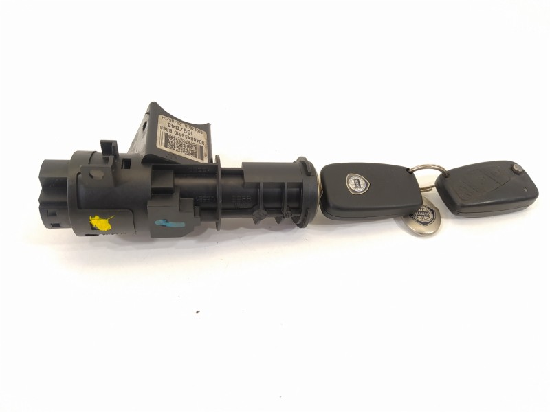 Recambio de conmutador de arranque para lancia ypsilon (101) 1.2 16v argento referencia OEM IAM 00468453610 61027500 