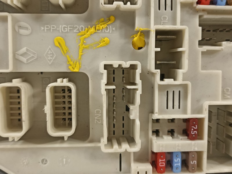Recambio de caja reles / fusibles para renault zoe bose referencia OEM IAM 284B64259R  