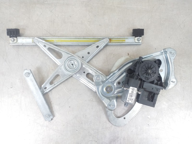 Recambio de elevalunas trasero derecho para renault scenic iii dynamique referencia OEM IAM 827310166R  