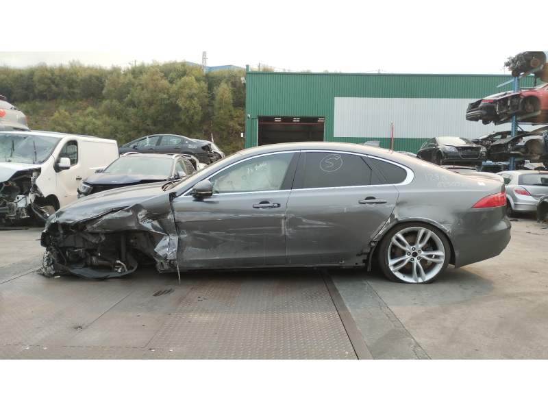 jaguar xf del año 2017