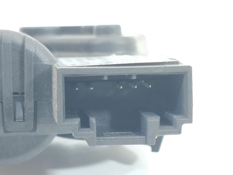 Recambio de motor apertura trampillas climatizador para volkswagen polo gti referencia OEM IAM 2Q0907511C  