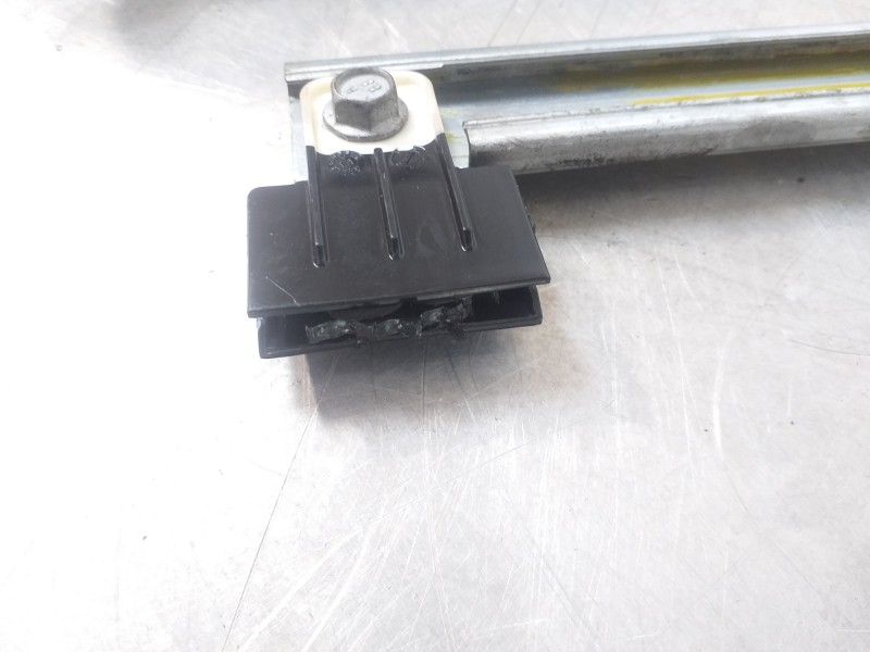 Recambio de elevalunas trasero derecho para renault scenic iii dynamique referencia OEM IAM 827310166R  