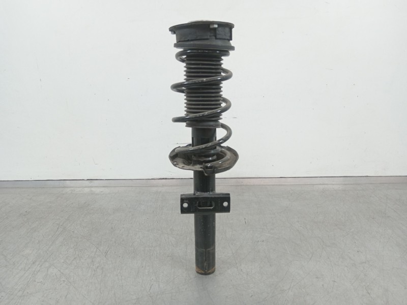 Recambio de amortiguador delantero derecho para seat ibiza (kj1) fr referencia OEM IAM 2Q0413031AJ 824903016573 