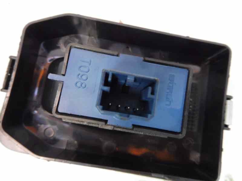 Recambio de mando elevalunas delantero derecho para citroën nemo basis referencia OEM IAM 7354612800 17512 30170239