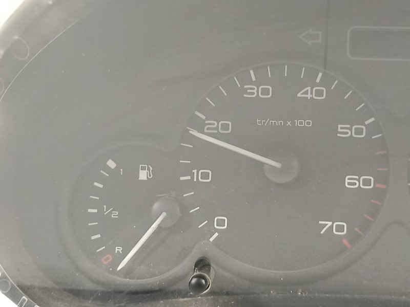 Recambio de cuadro instrumentos para citroën berlingo 1.9 d 600 furg. referencia OEM IAM 9662745180  