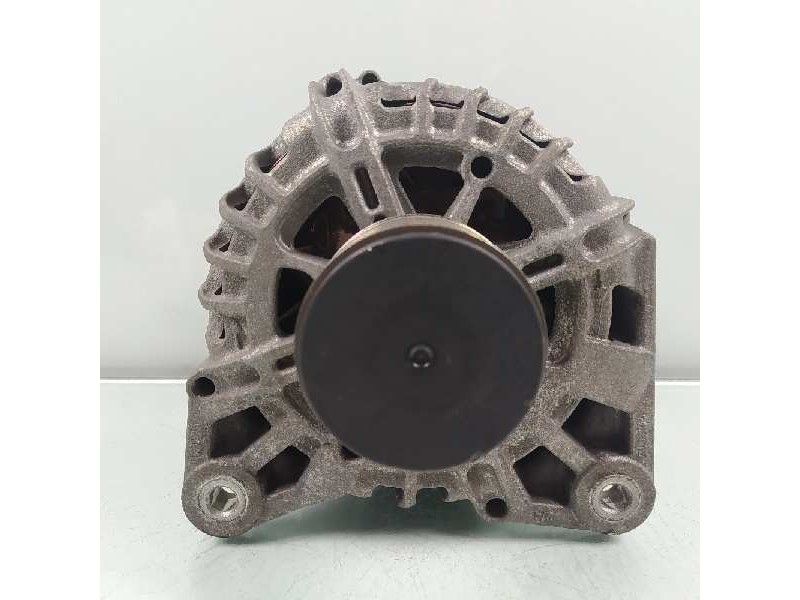 Recambio de alternador para renault clio iv business referencia OEM IAM 231007865R 2612718A 