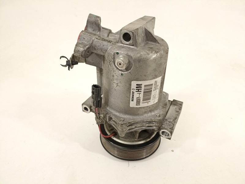 Recambio de compresor aire acondicionado para dacia duster ambiance 4x2 referencia OEM IAM 926008367R  