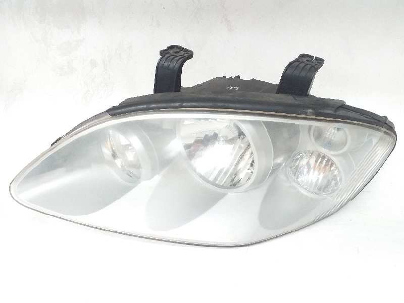 Recambio de faro izquierdo para ssangyong rodius xdi referencia OEM IAM   