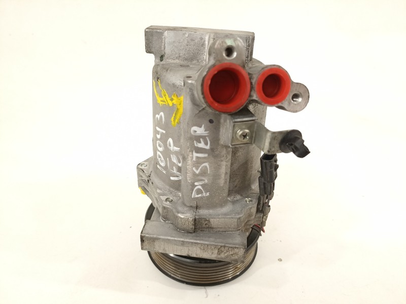 Recambio de compresor aire acondicionado para dacia duster ambiance 4x2 referencia OEM IAM 926008367R  