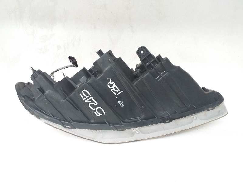 Recambio de faro izquierdo para ssangyong rodius xdi referencia OEM IAM   