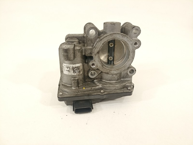 Recambio de caja mariposa para dacia duster ambiance 4x2 referencia OEM IAM 161206038R  