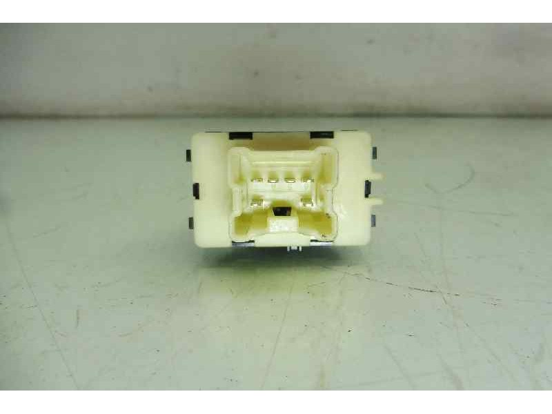 Recambio de mando elevalunas delantero derecho para renault clio iv dynamique referencia OEM IAM 254218614R  