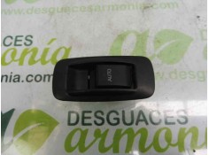 Recambio de mando elevalunas trasero derecho para toyota corolla (e12) 1.4 d-4d luna compact referencia OEM IAM 8400102411   2