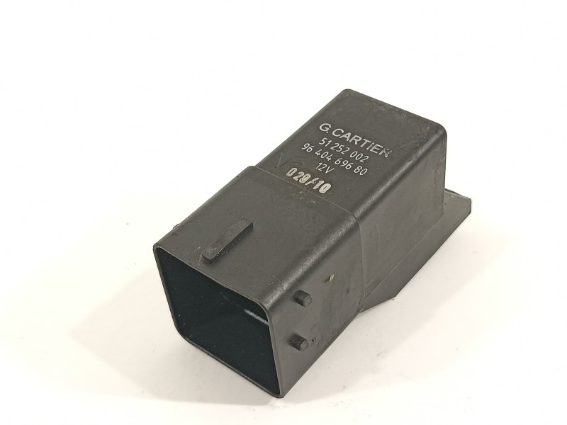 Recambio de caja precalentamiento para peugeot 407 sw premium referencia OEM IAM 51252002 9640469680 