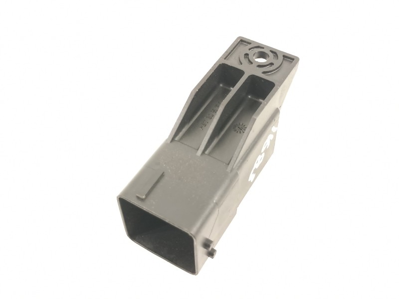 Recambio de caja precalentamiento para peugeot 407 sw premium referencia OEM IAM 51252002 9640469680 