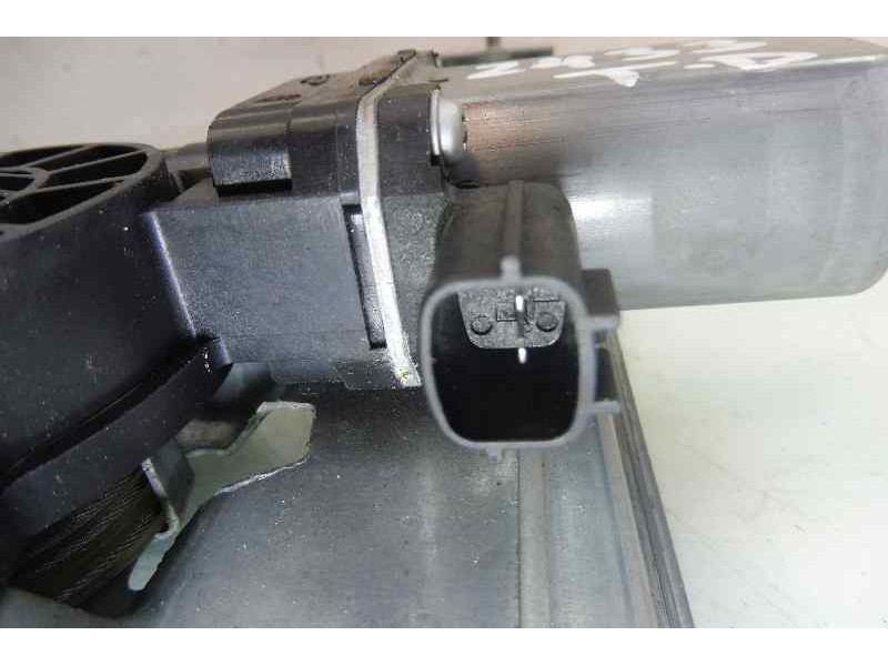 Recambio de elevalunas trasero derecho para renault clio iv dynamique referencia OEM IAM 827008880F 128001471B 