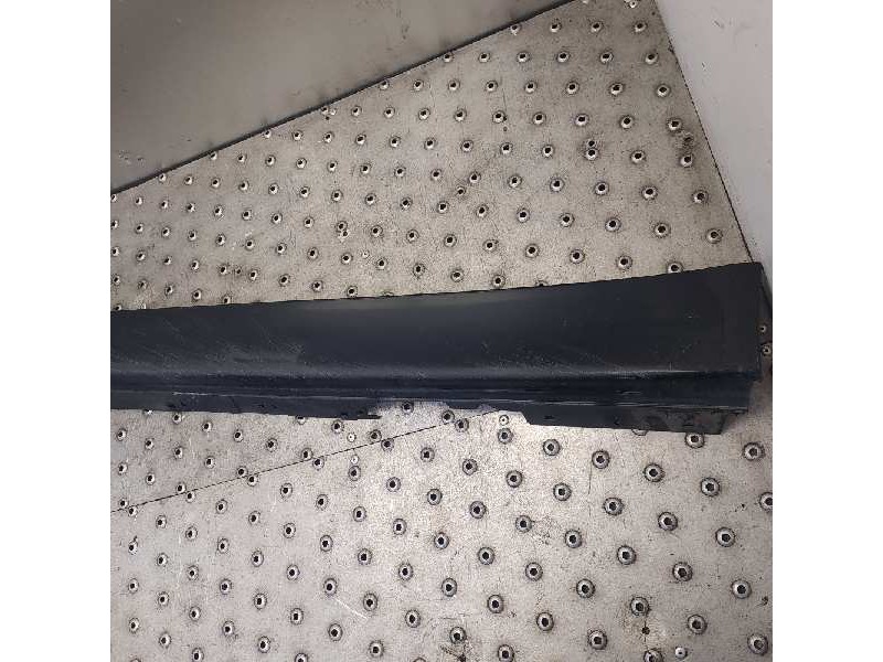 Recambio de faldon lateral para bmw serie 3 lim. (f30) 320d referencia OEM IAM   