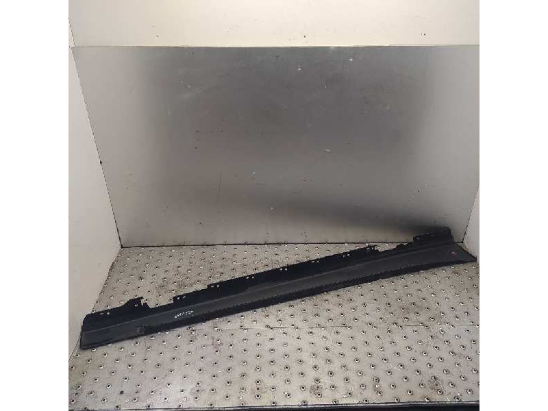 Recambio de faldon lateral para bmw serie 3 lim. (f30) 320d referencia OEM IAM   