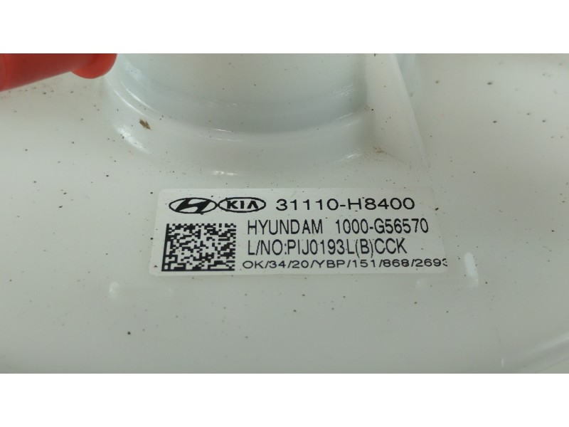Recambio de bomba combustible para kia stonic (ybcuv) drive referencia OEM IAM 31110H8400  