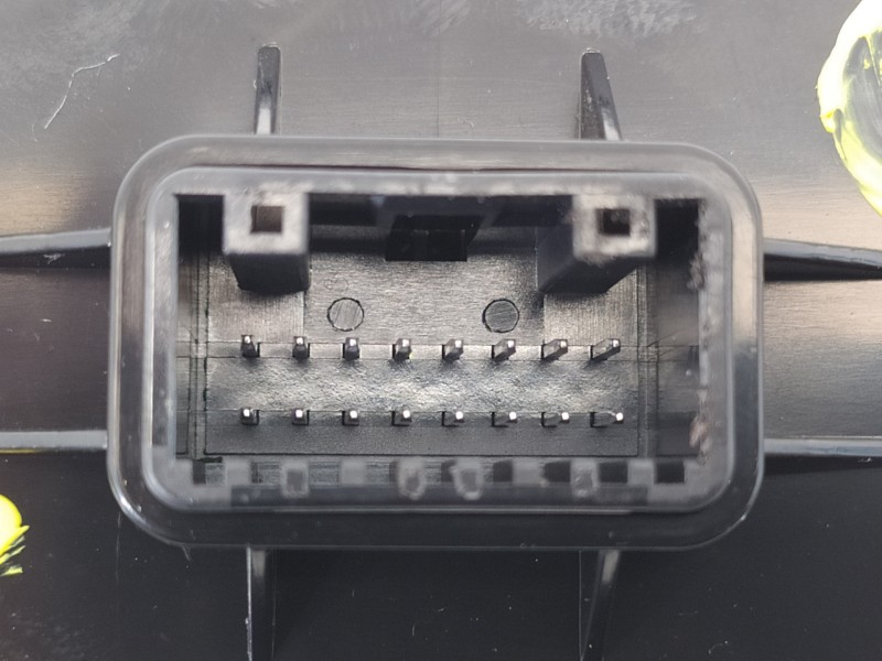 Recambio de mando multifuncion para hyundai tucson kosmo 4wd referencia OEM IAM 93710D7210 3D11A2B000 