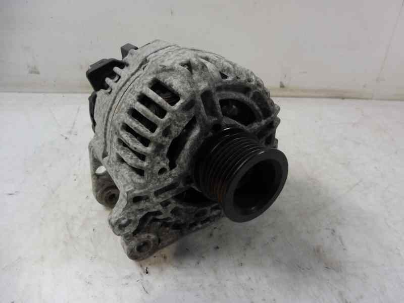 Recambio de alternador para volkswagen polo (9n3) edition referencia OEM IAM 037903025M 124325013 