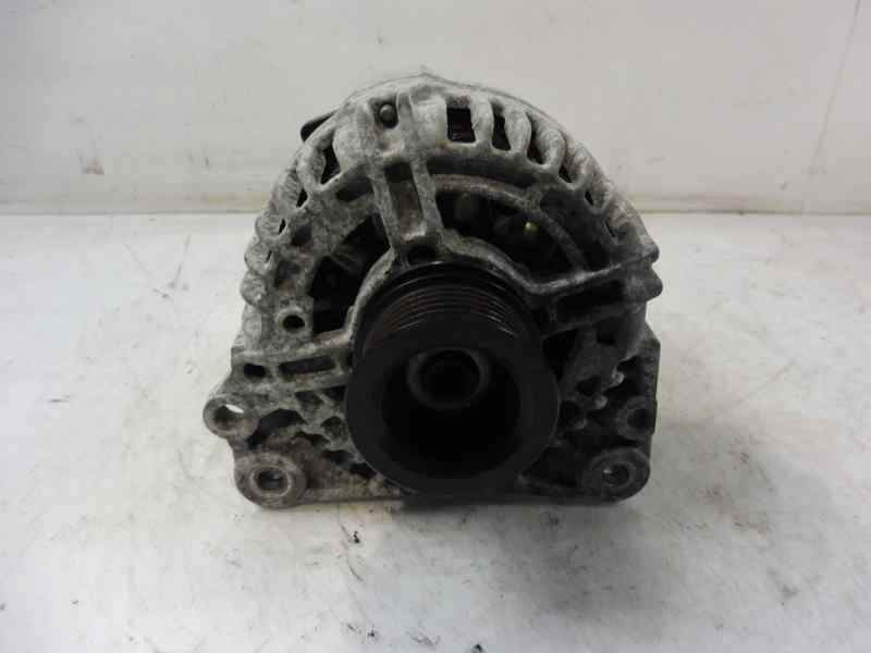 Recambio de alternador para volkswagen polo (9n3) edition referencia OEM IAM 037903025M 124325013 