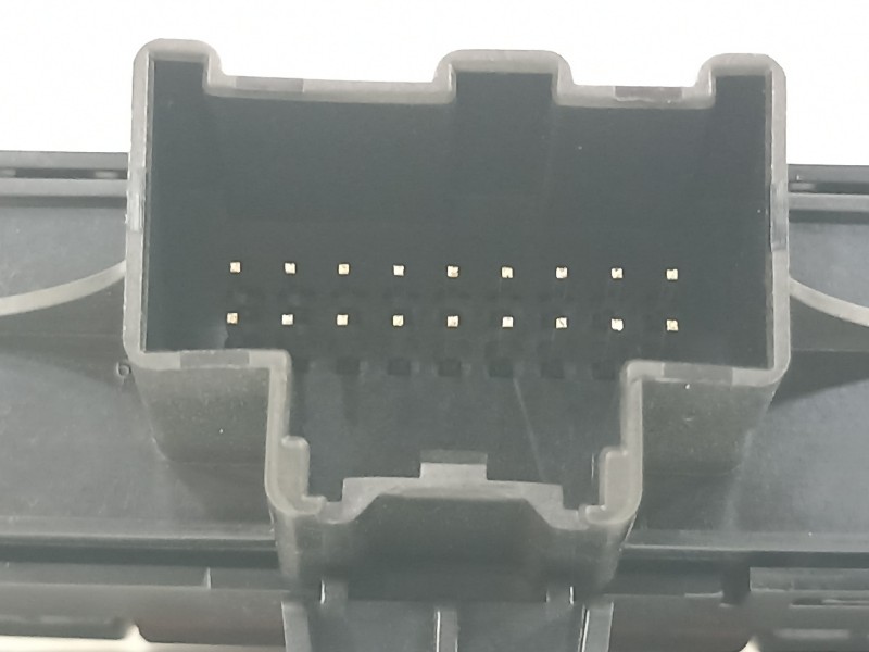 Recambio de warning para opel insignia berlina 2.0 cdti referencia OEM IAM 23177688  