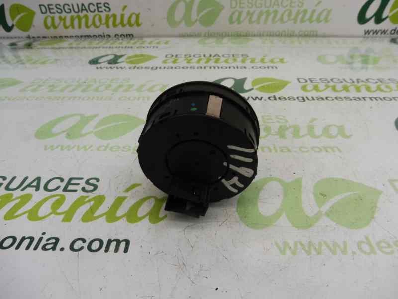 Recambio de mando luces para opel corsa d essentia referencia OEM IAM 13249396 241893 