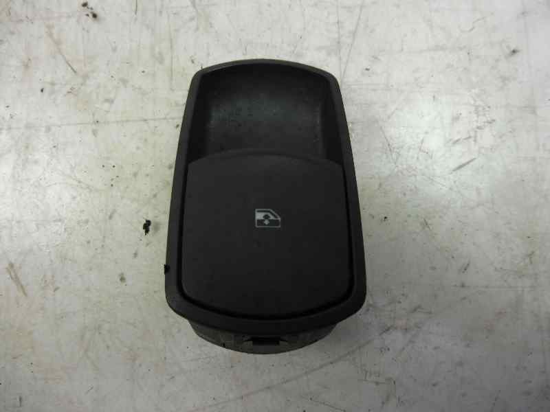 Recambio de mando elevalunas delantero derecho para opel corsa d essentia referencia OEM IAM 13189333  