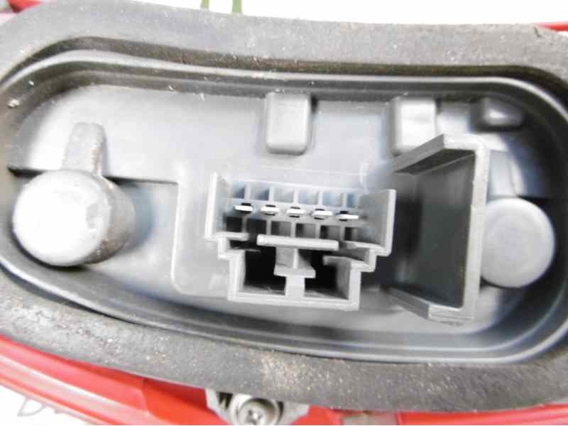 Recambio de piloto trasero izquierdo para fiat punto berlina (188) 1.9 d (i) referencia OEM IAM 46523769   Recambio de piloto trasero izquierdo para fiat punto berlina (188) 1.9 d (i) referencia OEM IAM 46523769