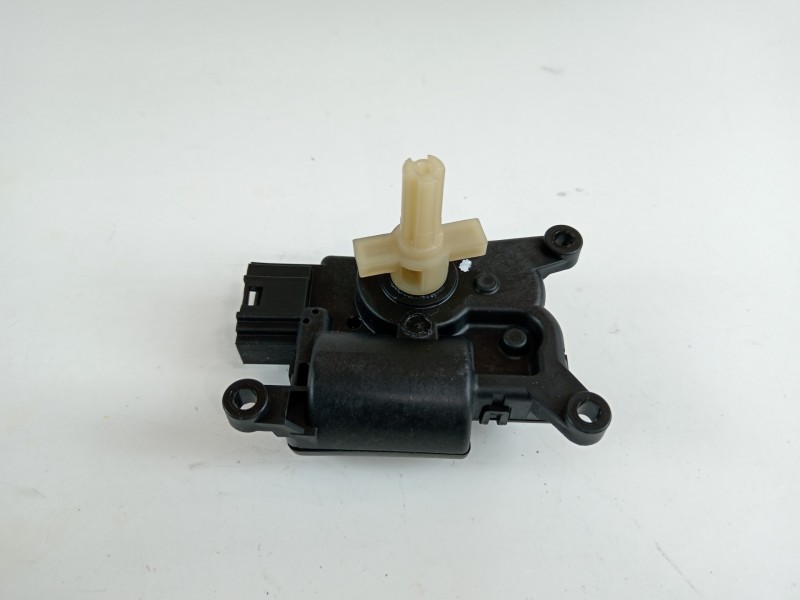 Recambio de motor apertura trampillas climatizador para seat ibiza (kj1) fr referencia OEM IAM 2Q0907511A HG026001 