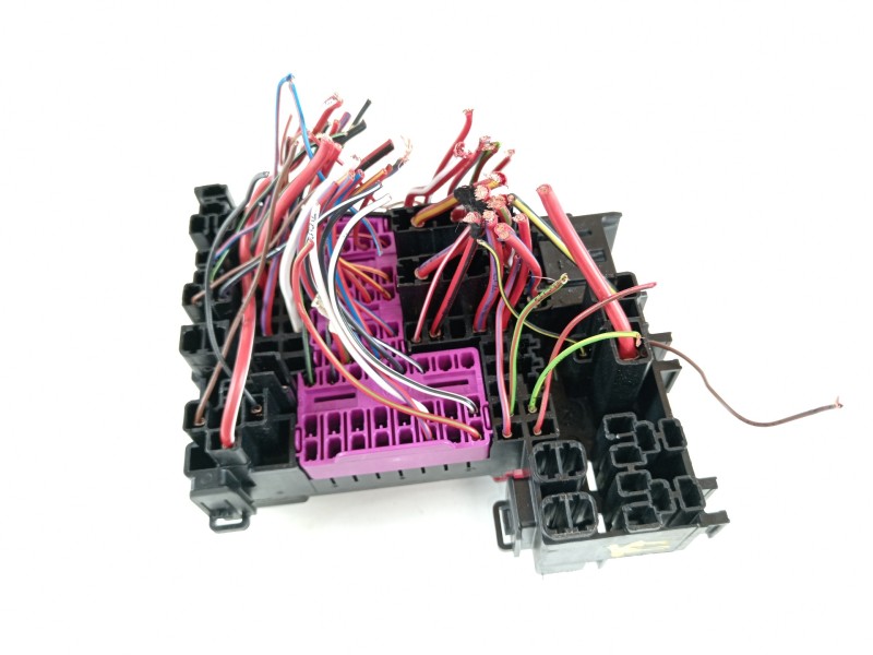 Recambio de caja reles / fusibles para seat ibiza (kj1) fr referencia OEM IAM 2Q0937615A  