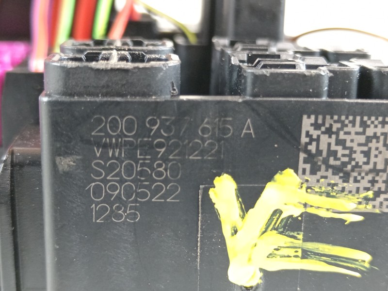 Recambio de caja reles / fusibles para seat ibiza (kj1) fr referencia OEM IAM 2Q0937615A  