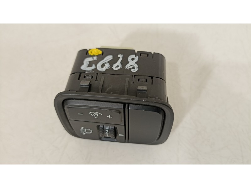 Recambio de mando multifuncion para kia optima concept referencia OEM IAM 93700D4000  