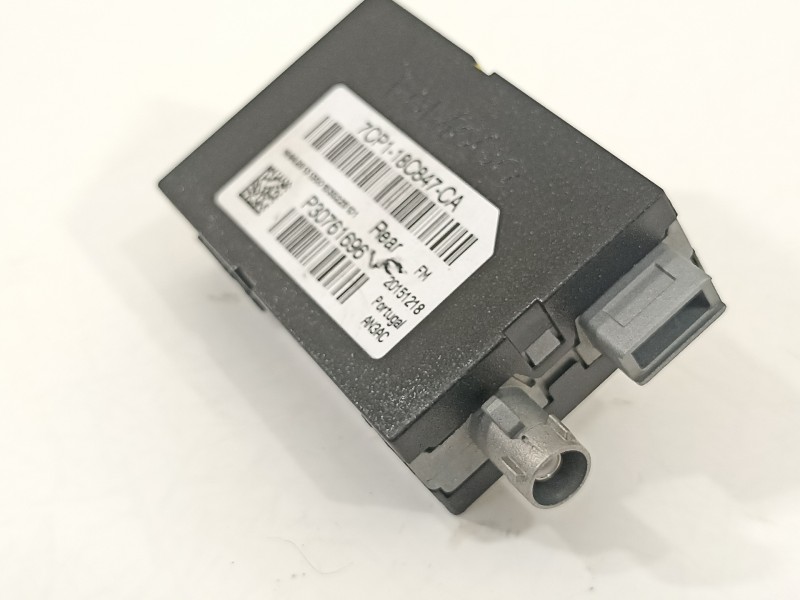 Recambio de antena para ford c-max (ceu) business edition referencia OEM IAM P30761696 7CP118C847CA 