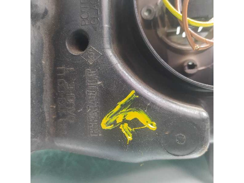 Recambio de faro izquierdo para renault scenic ii grand confort dynamique referencia OEM IAM   