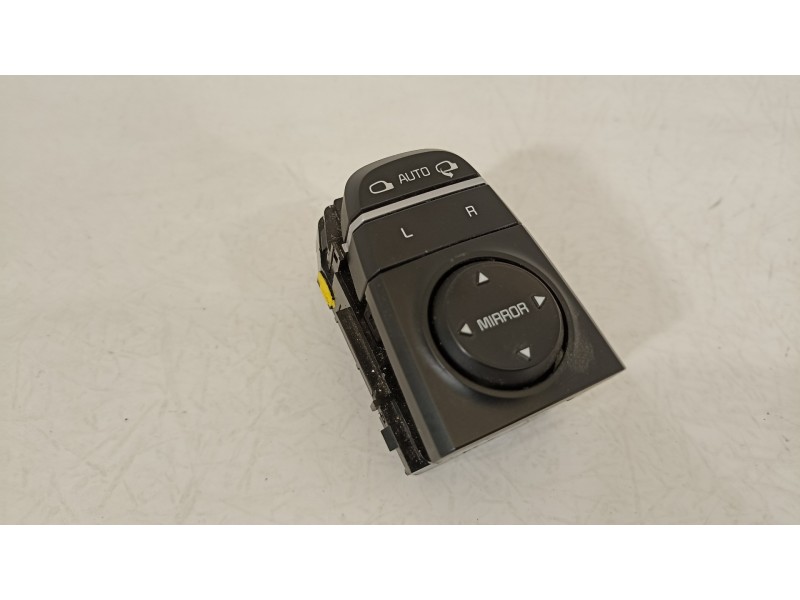 Recambio de mando retrovisor para kia optima concept referencia OEM IAM 299161139  