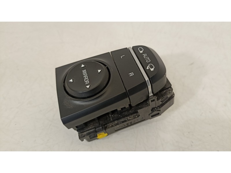 Recambio de mando retrovisor para kia optima concept referencia OEM IAM 299161139  