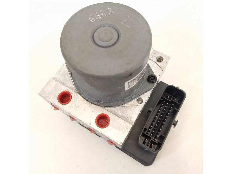 Recambio de abs para hyundai i30 (gd) referencia OEM IAM 58900A6330 A658920900 58920A6330
