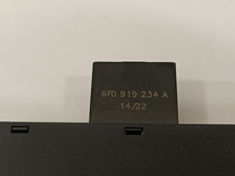 Recambio de pantalla multifuncion para seat ibiza (kj1) fr referencia OEM IAM 6F0919234A  