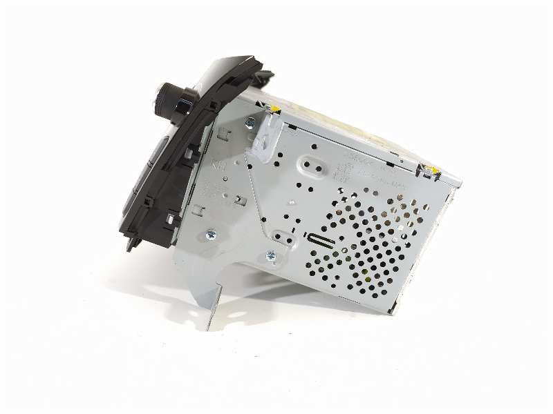 Recambio de sistema audio / radio cd para hyundai i30 (gd) referencia OEM IAM 96170A6210GU  