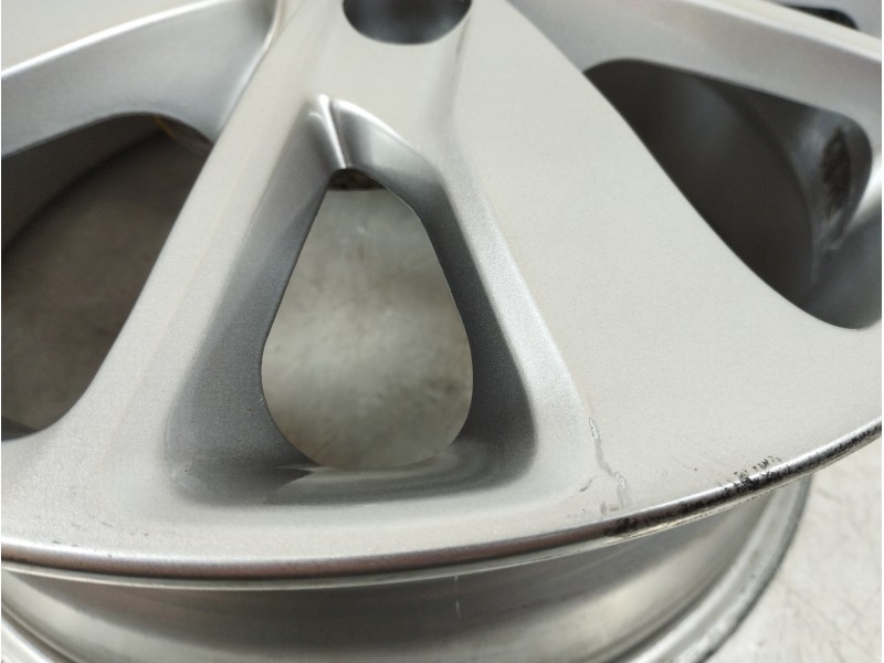 Recambio de llanta para kia optima concept referencia OEM IAM 52910D4150  