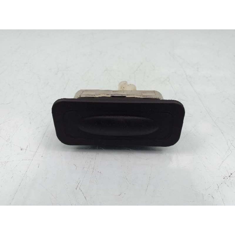 Recambio de maneta exterior porton para renault clio iv authentique referencia OEM IAM 8200385515  