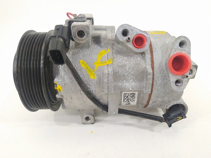 Recambio de compresor aire acondicionado para kia stonic (ybcuv) drive referencia OEM IAM DVE12N  