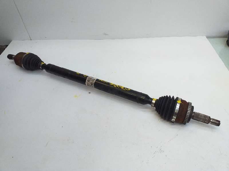 Recambio de transmision delantera derecha para hyundai i30 (gd) referencia OEM IAM B65R B65RPK8V461VU 