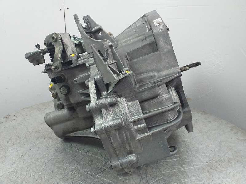Recambio de caja cambios para renault scenic ii grand confort dynamique referencia OEM IAM ND0000  