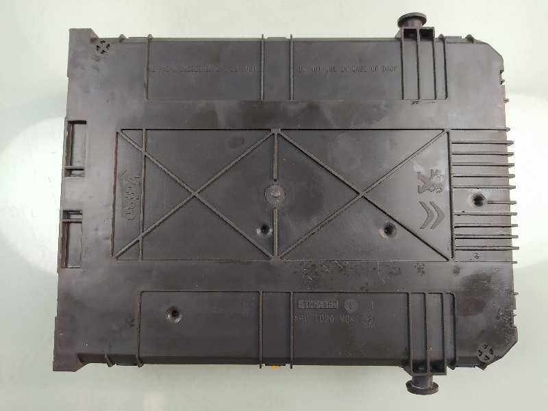 Recambio de caja reles / fusibles para peugeot 2008 (--.2013) style referencia OEM IAM 9807532080  